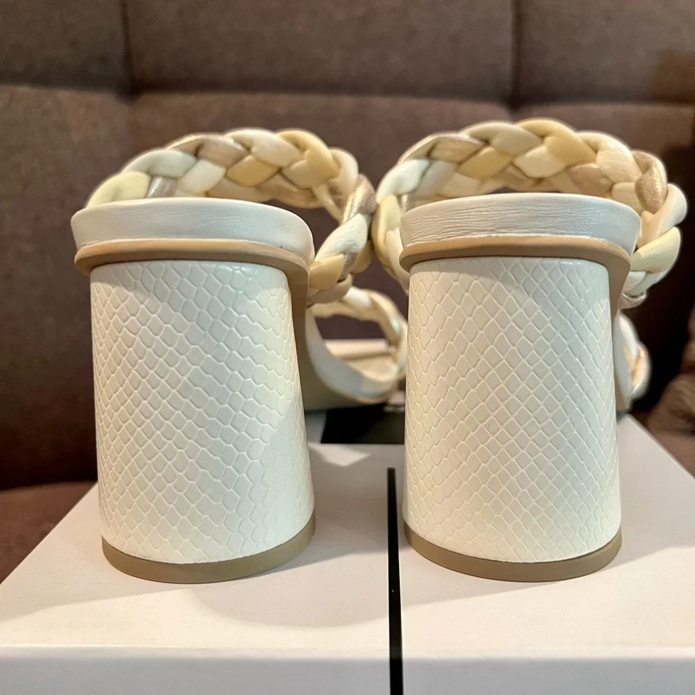 Dolce Vita Paily sandals - Picture 6 of 11